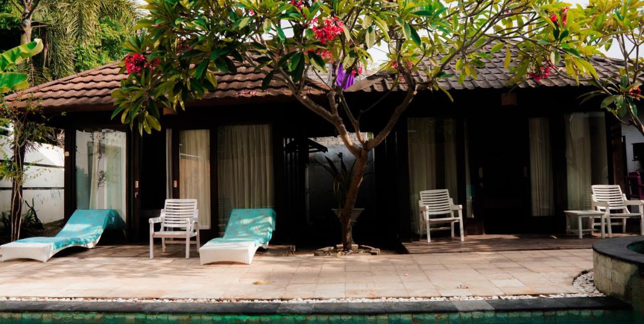 Villa Menorca Gili Trawangan Exterior photo